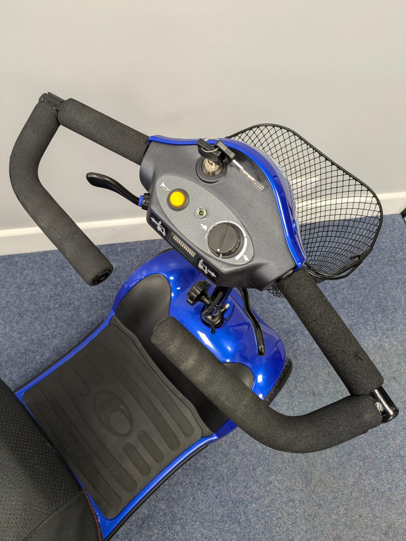 Kymco Midi Used Approved Blue Scooter. Control panel and tiller detail