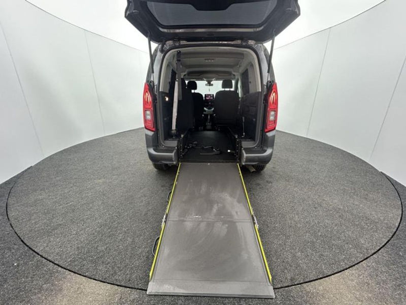 WA70 EUM Manual Wheelchair Accessible Vehicle Citroen Berlingo Multispace 1.6 Blue HDi 100 Feel Edition