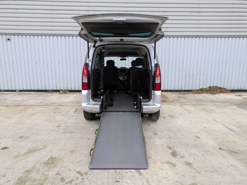 WA67 EEJ Wheelchair Accessible Vehicle Citroen Berlingo Multispace 1.6 Blue HDi 100 Feel Edition