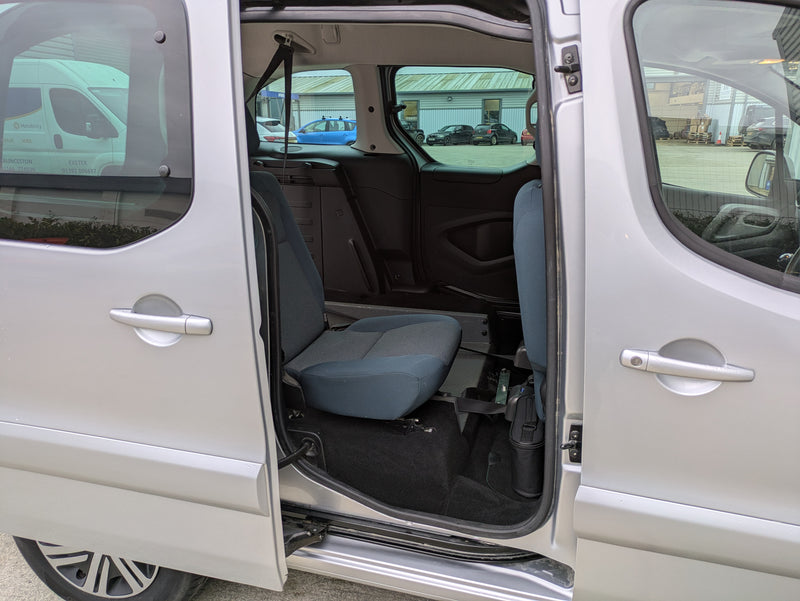 WA67 EEJ Wheelchair Accessible Vehicle Citroen Berlingo Multispace 1.6 Blue HDi 100 Feel Edition