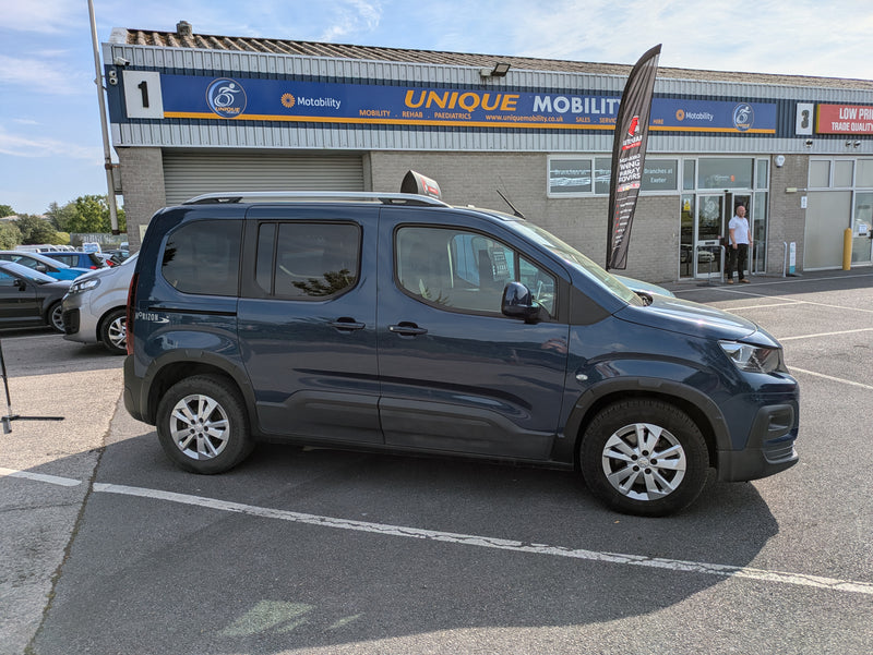 SF20 FHA Wheelchair Accessible Vehicle Peugeot Rifter Diesel Estate 1.5 Blue HDI 130 Allure