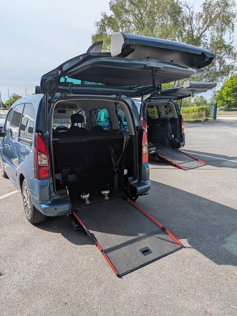 SF67 BGY Wheelchair Accessible Vehicle Peugeot Partner Tepee 1.6 Blue HDI