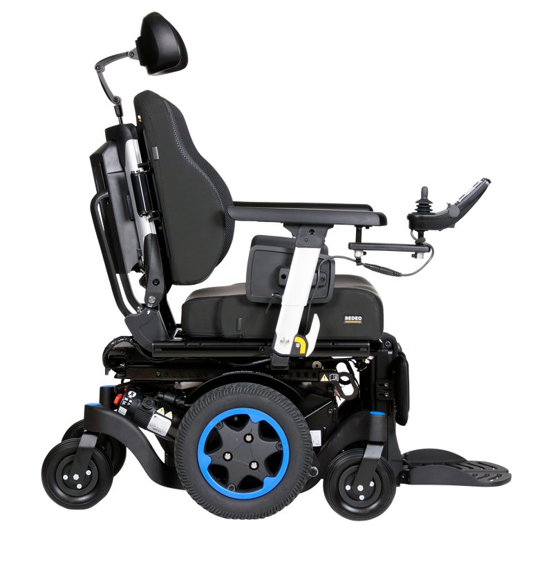 Q300M Mini powerchair side view right side