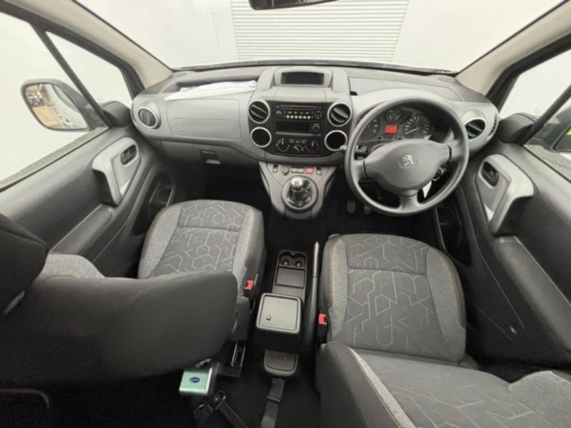 Used Approved WAV: Manual Peugeot Partner Diesel Wheelchair Accessible Vehicle SF18 KFD